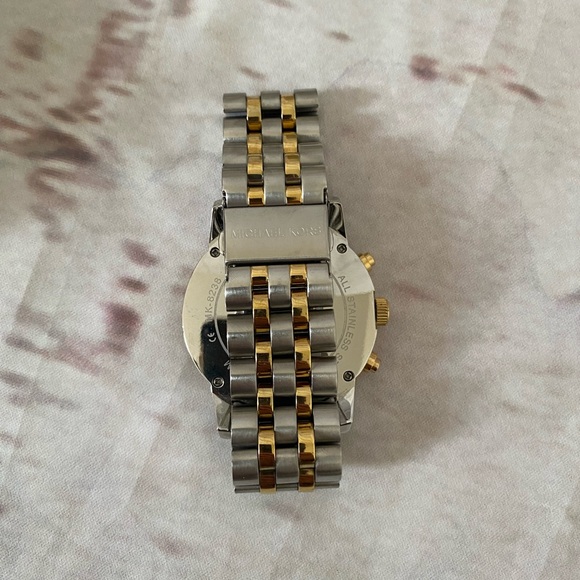 Michael Kors watch - Picture 4 of 5